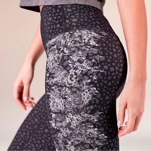 Lululemon wunder under high rise tights